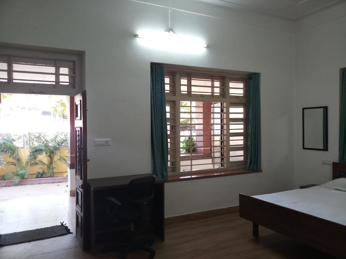 Srinekatan Heritage Villa Homestay Ahmedabad Exteriör bild