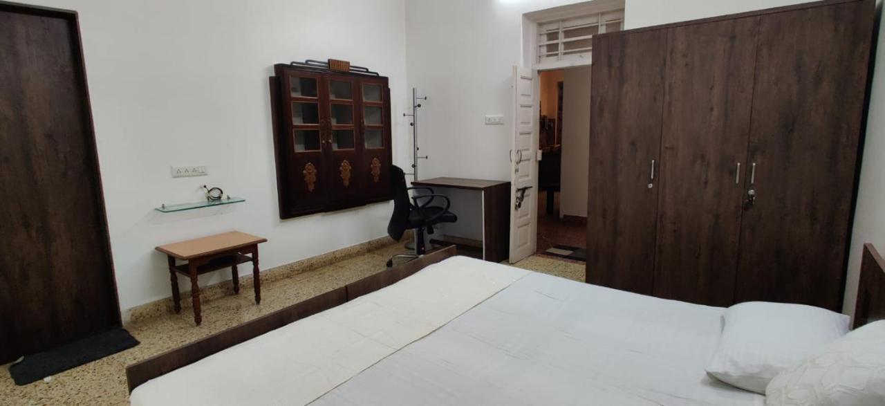 Srinekatan Heritage Villa Homestay Ahmedabad Exteriör bild