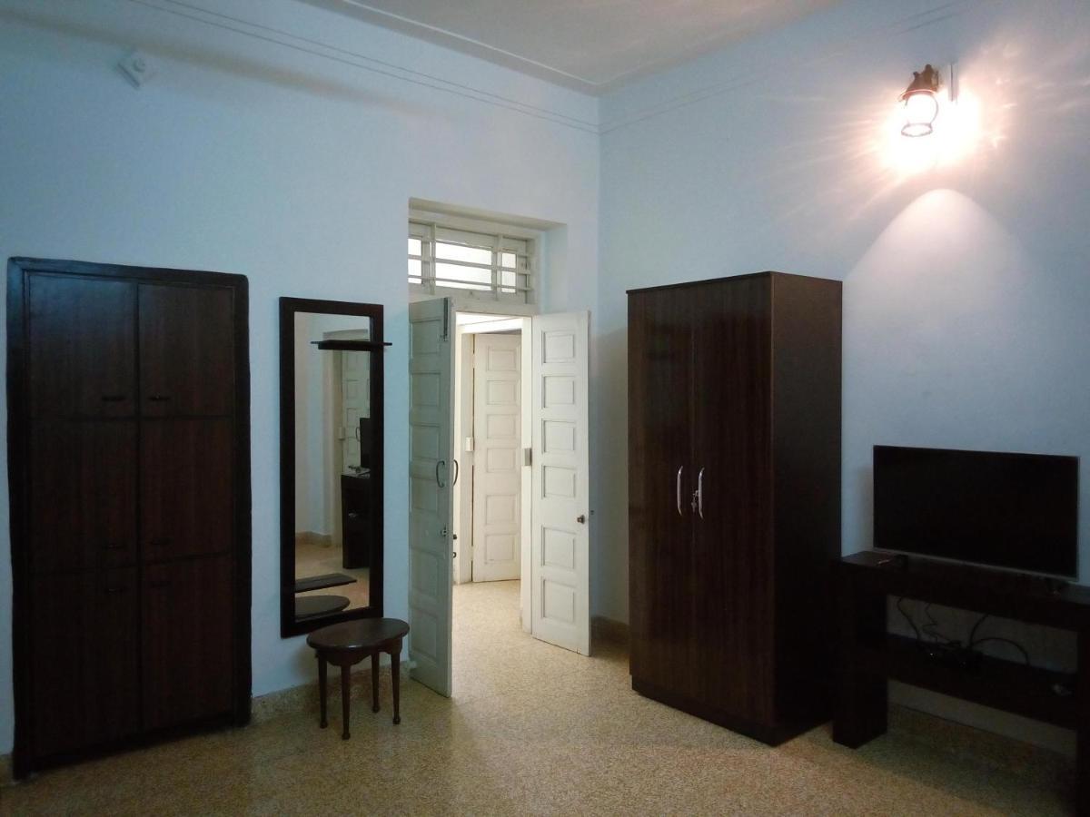 Srinekatan Heritage Villa Homestay Ahmedabad Exteriör bild